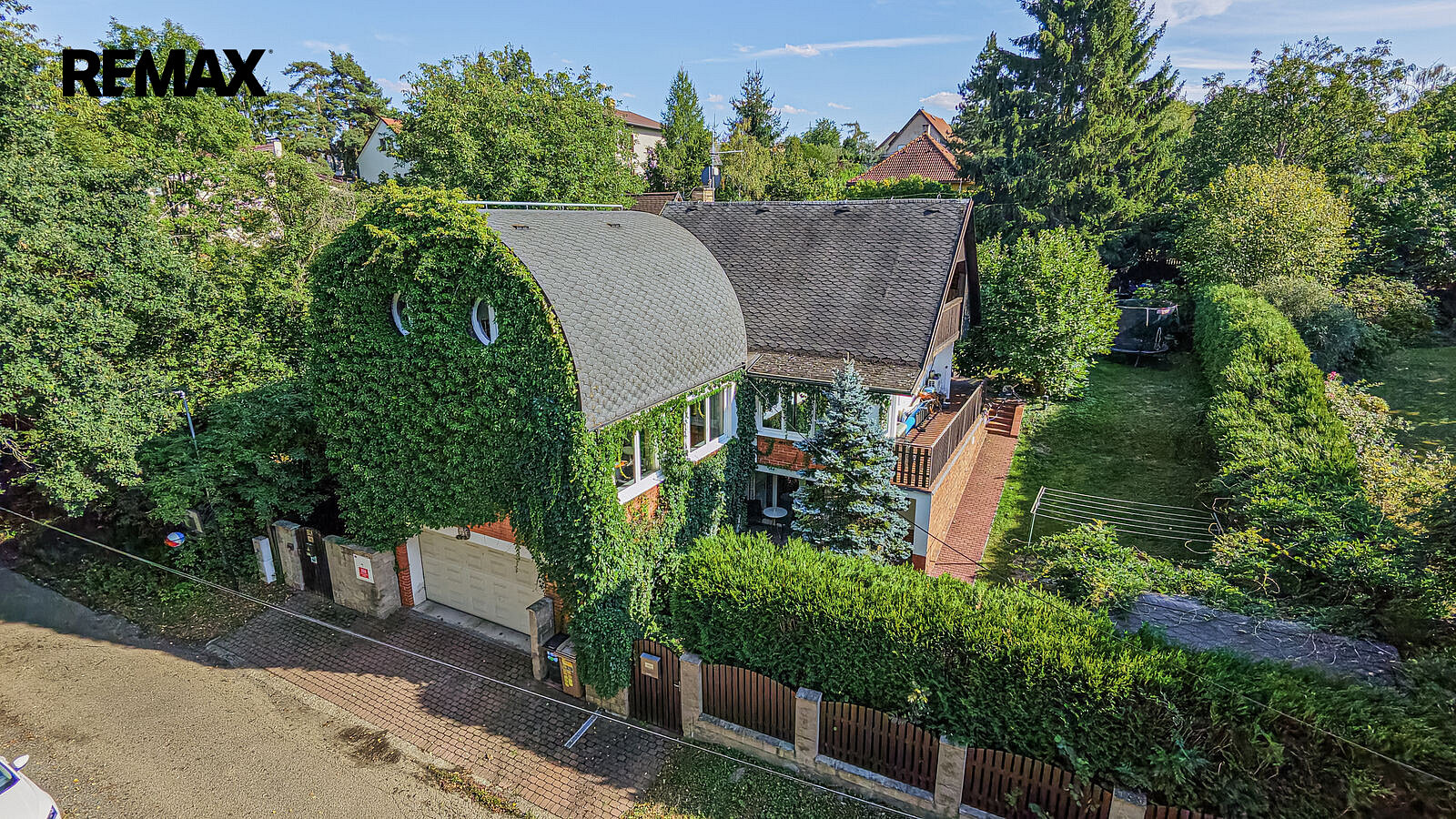 Prodej domu 256 m² s pozemkem 894 m²