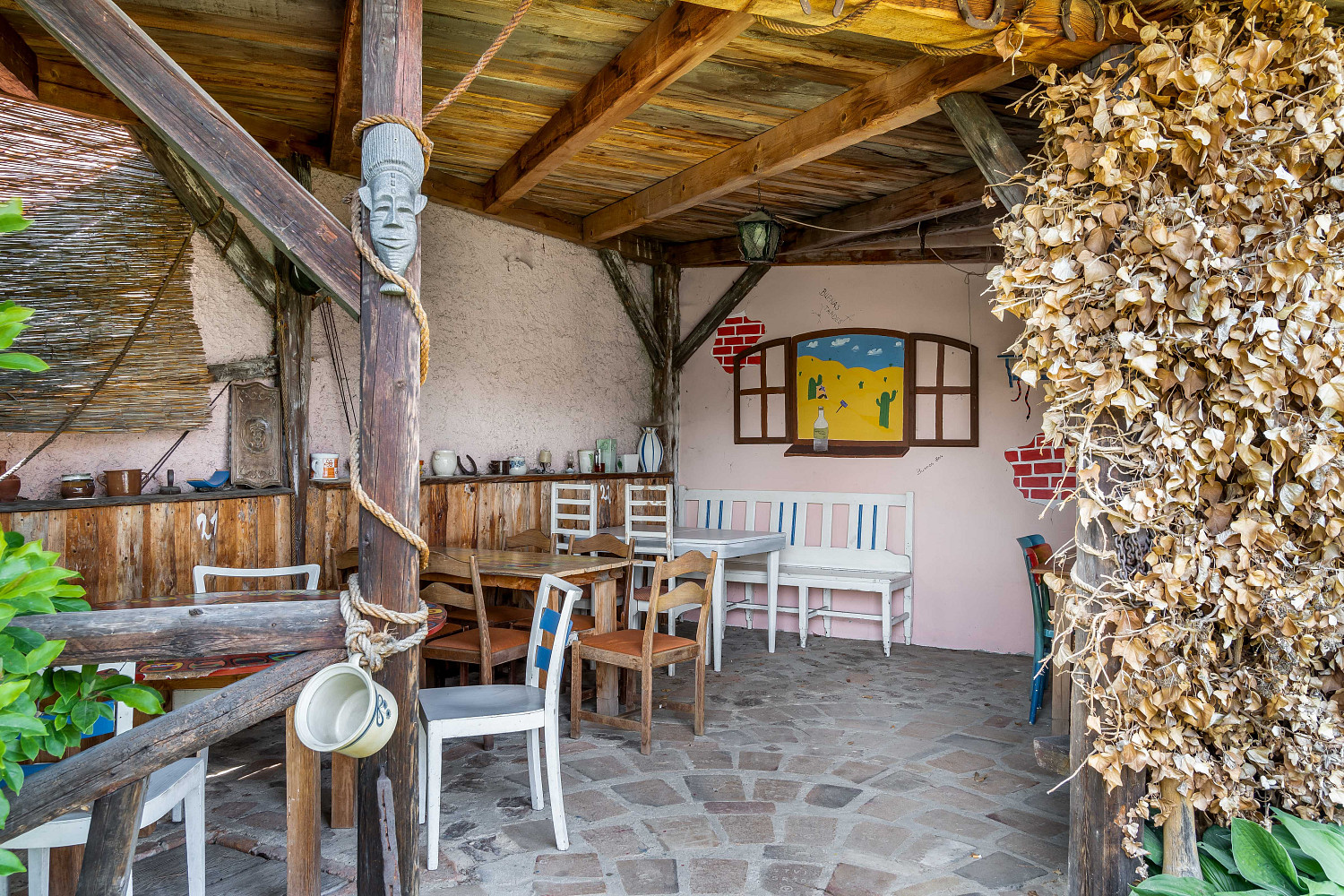 Prodej domu 300 m² s pozemkem 776 m² – další
