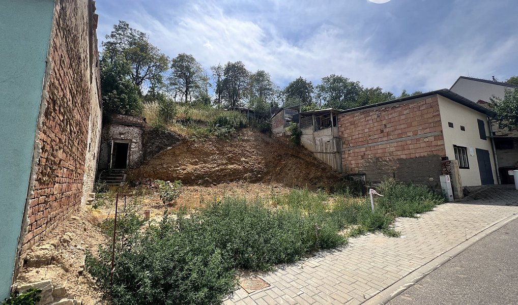 Prodej stavebního pozemku 423 m², Miroslav – náhled fotky 2