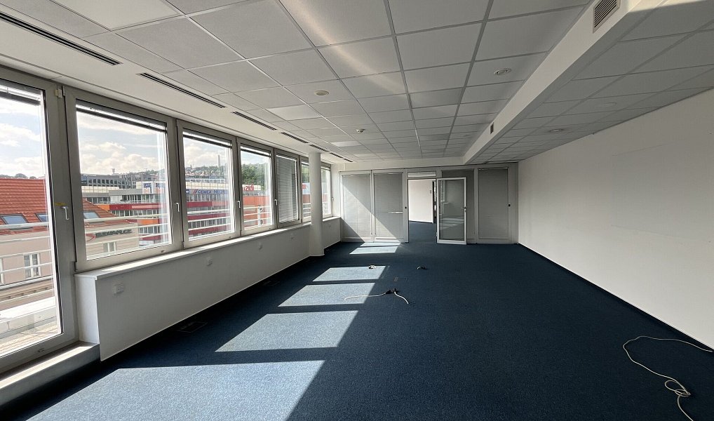 Pronájem kanceláře 1 121 m², Praha – náhled fotky 11