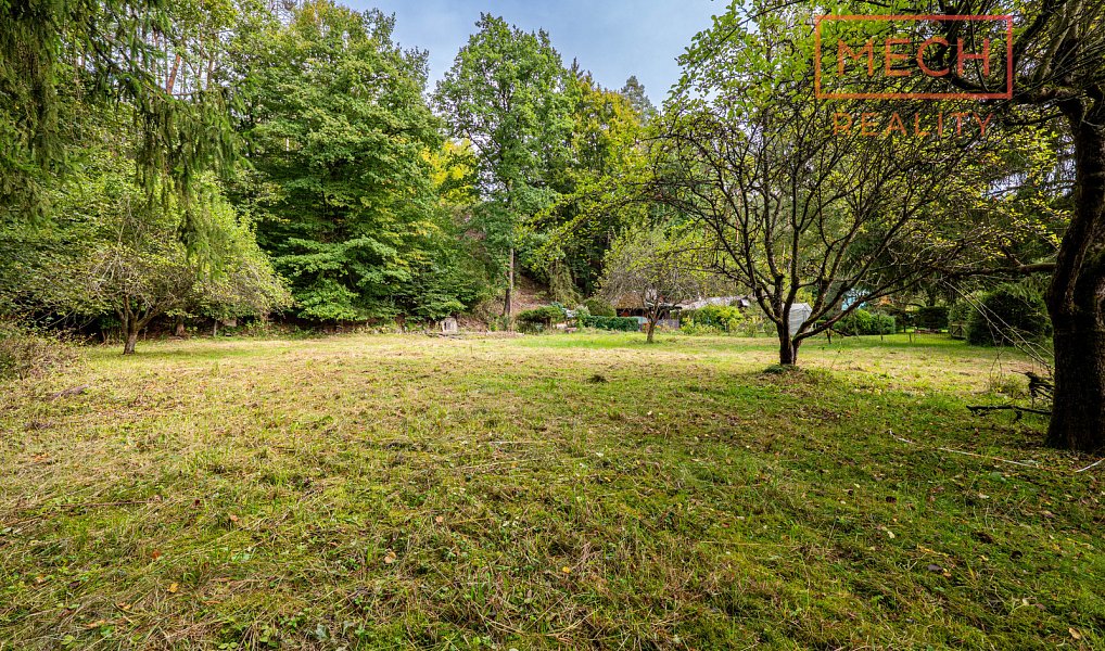 Prodej stavebního pozemku 1 248 m², Libež – náhled fotky 7