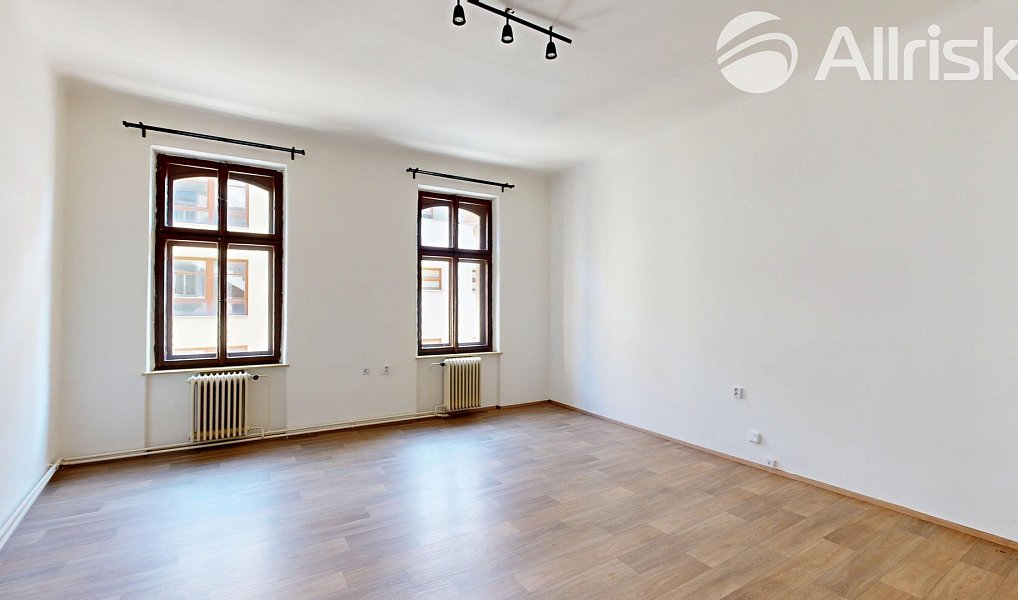 Pronájem bytu 2+1 72 m², Opava – náhled fotky 10