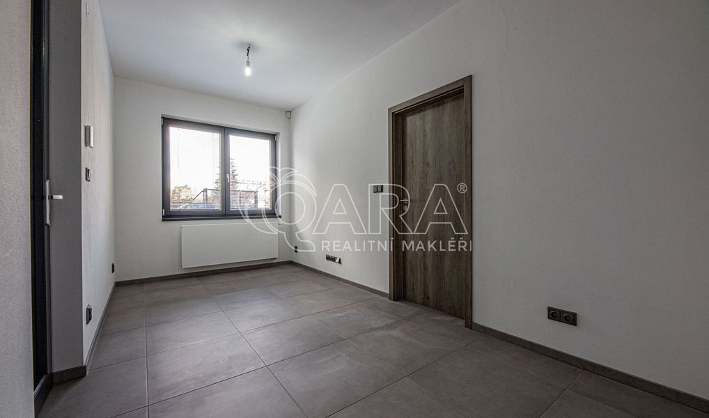 Pronájem kanceláře 27 m², Praha – náhled fotky 4