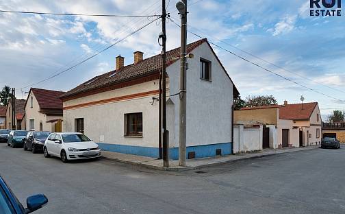 Prodej domu 140 m² s pozemkem 196 m², Hospozín, okres Kladno