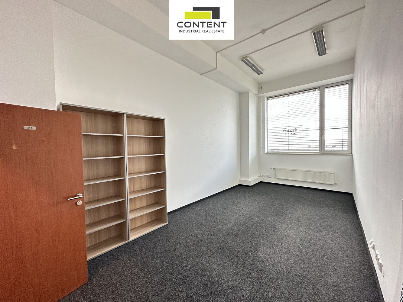 Pronájem kanceláře 186 m² – fotografie 4