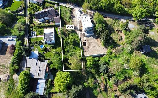 Prodej stavebního pozemku 845 m², Na Lhotkách, Praha 5 - Lipence, okres Praha