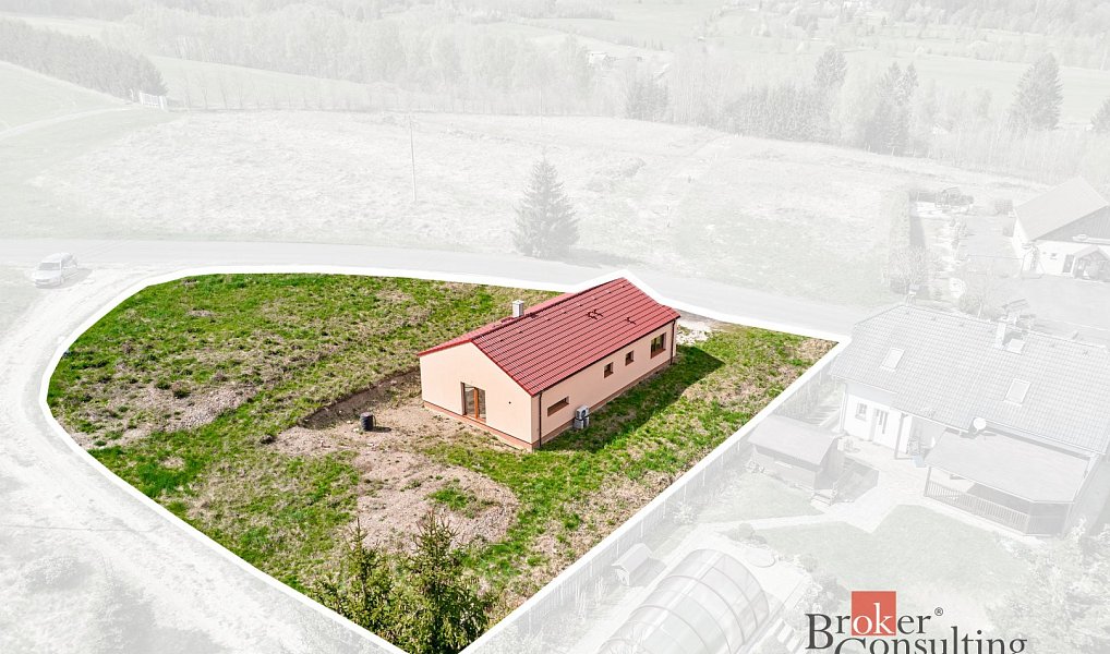 Prodej domu 113 m² s pozemkem 136 m², Luby – náhled fotky 17