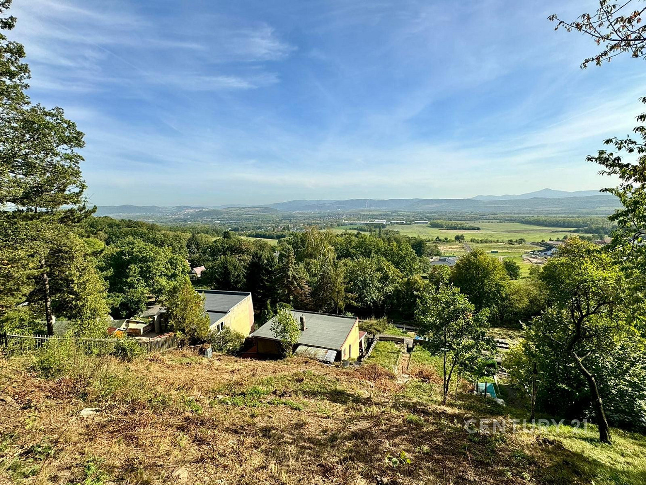 Prodej stavebního pozemku 738 m²