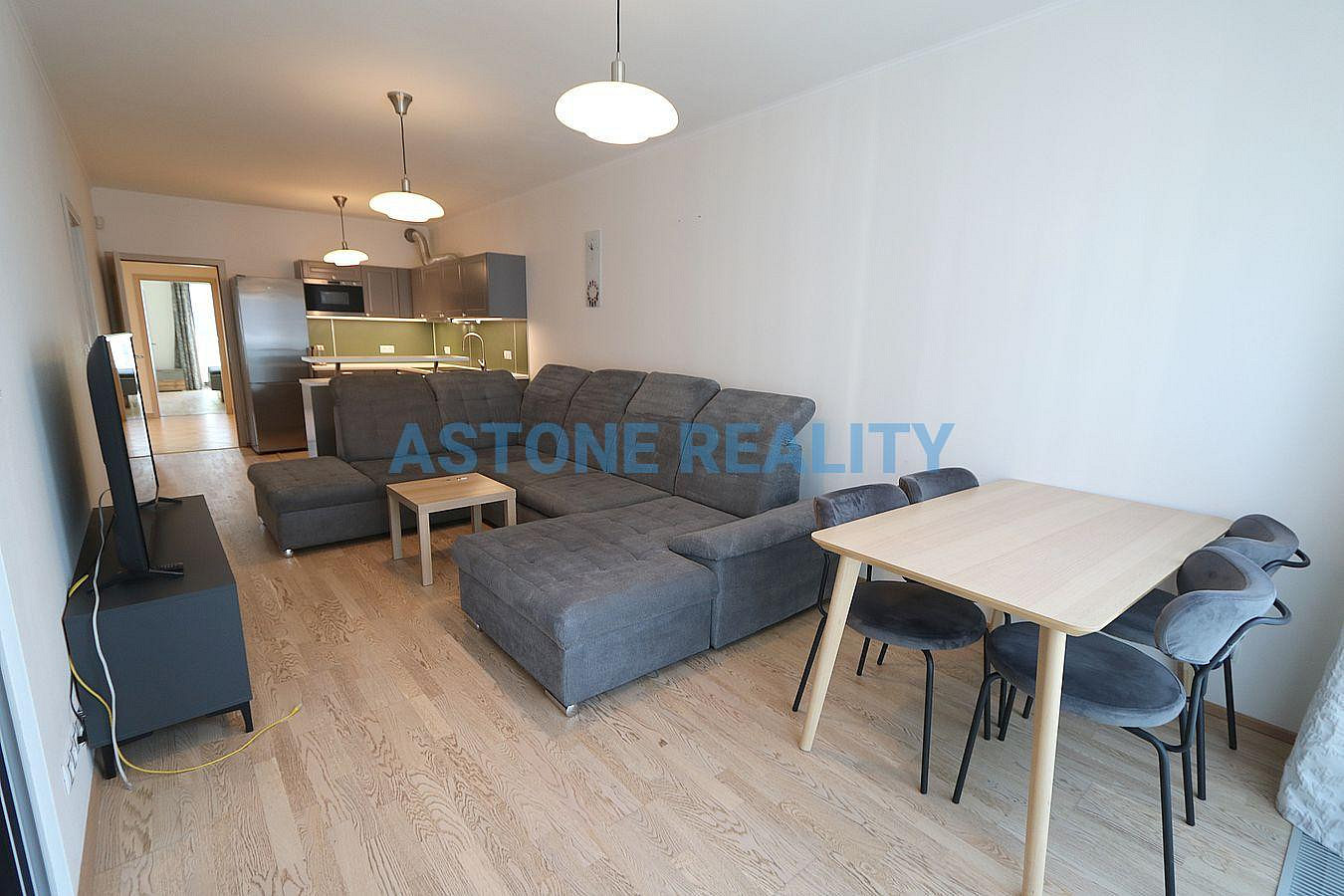 Pronájem bytu 4+kk 110 m² – fotografie 2