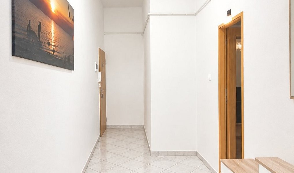Pronájem bytu 2+1 54 m², Liberec – náhled fotky 11
