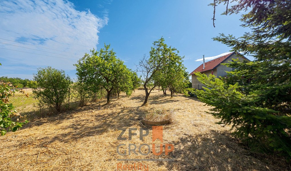 Prodej zahrady 1 372 m², Znojmo – náhled fotky 6