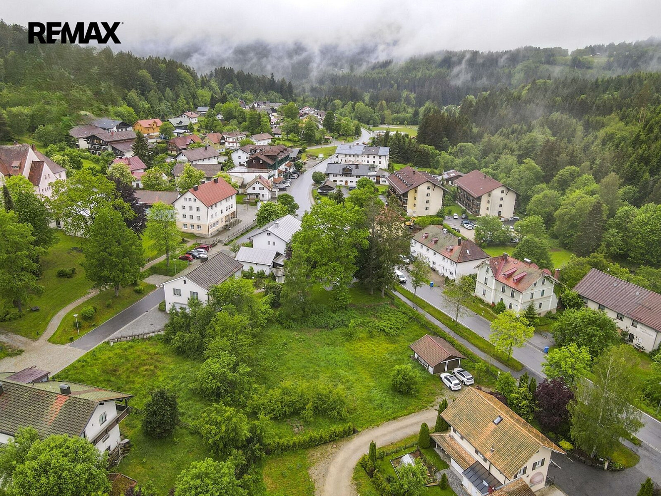 Prodej stavebního pozemku 693 m² Bavorská Ruda - Špičák 2 3 4 9 0 0 0 K č – pohled 3