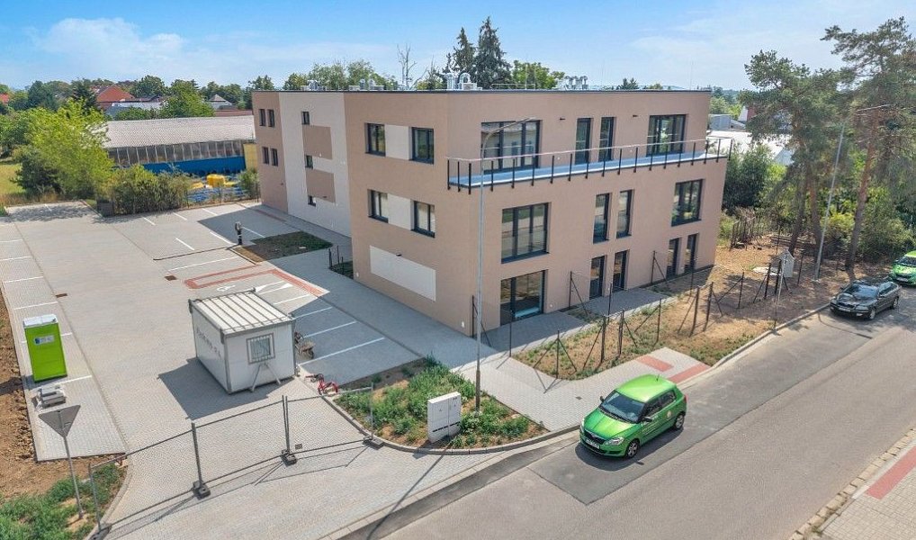 Pronájem bytu 3+1 188 m², Hradec Králové – náhled fotky 30