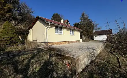 Prodej domu 47 m² s pozemkem 2 956 m², Trnovany