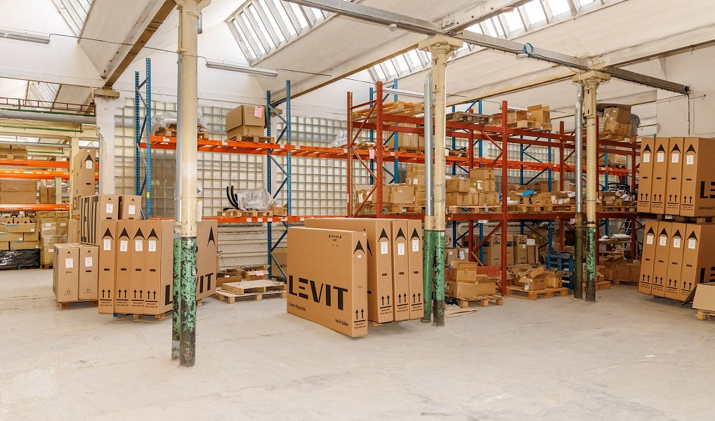 Prodej výrobních prostor 8 703 m², Úpice – náhled fotky 10
