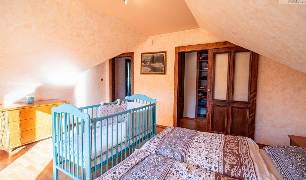 Prodej domu 372 m² s pozemkem 3 764 m², Lužice – náhled fotky 27