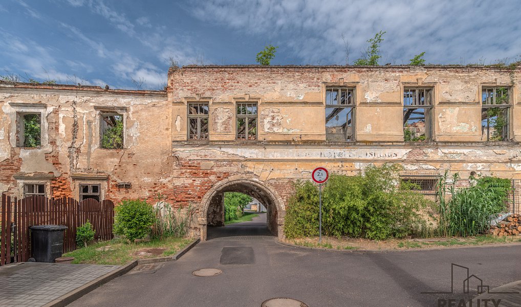 Prodej komerčního objektu (jiného typu) 1 100 m², Tasovice – náhled fotky 2