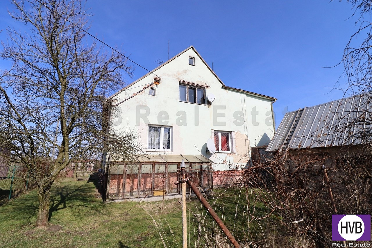 Prodej domu 220 m² s pozemkem 1 193 m² — photo 2