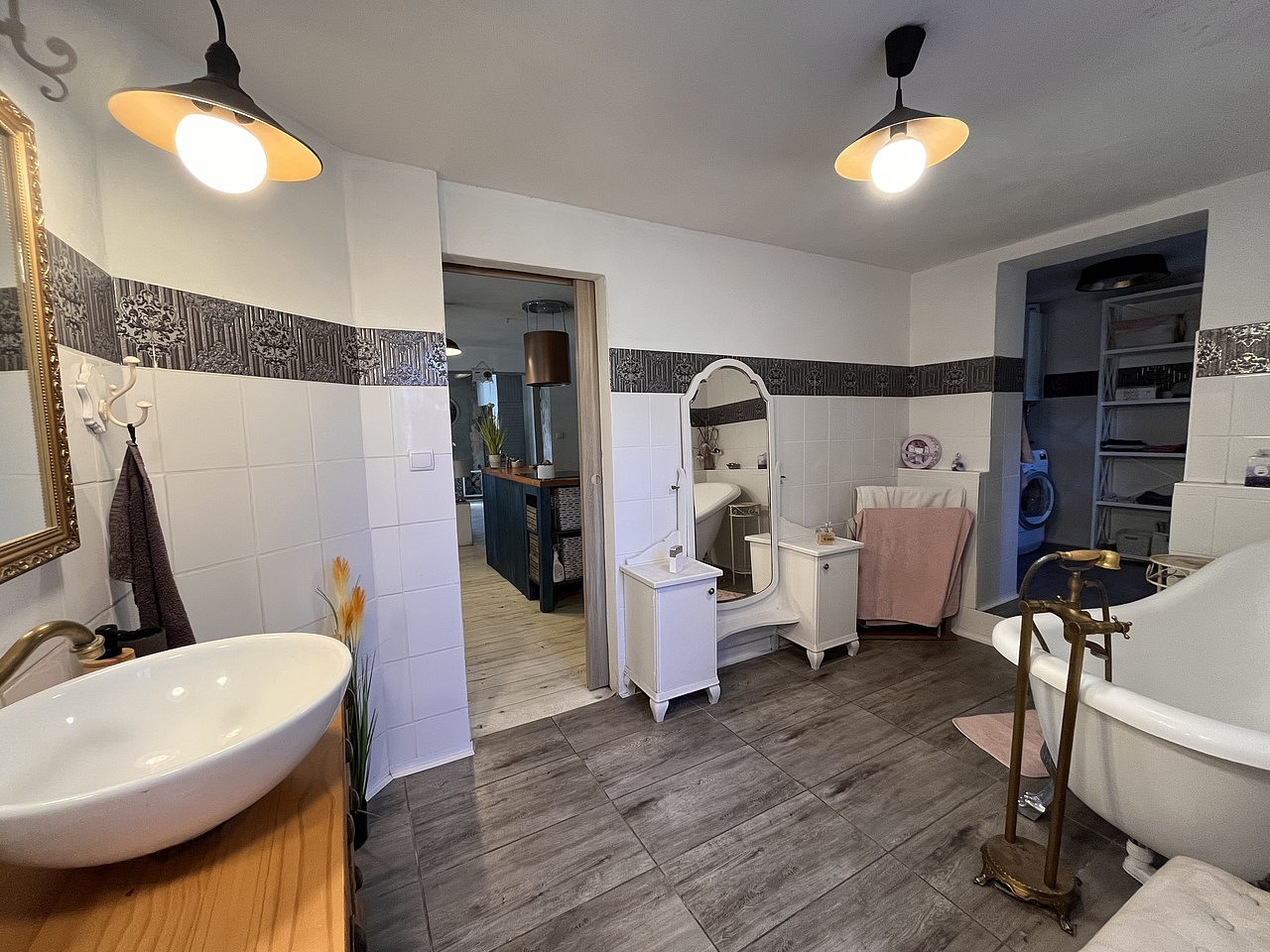 Prodej domu 257 m² s pozemkem 1 300 m² – pohled 5