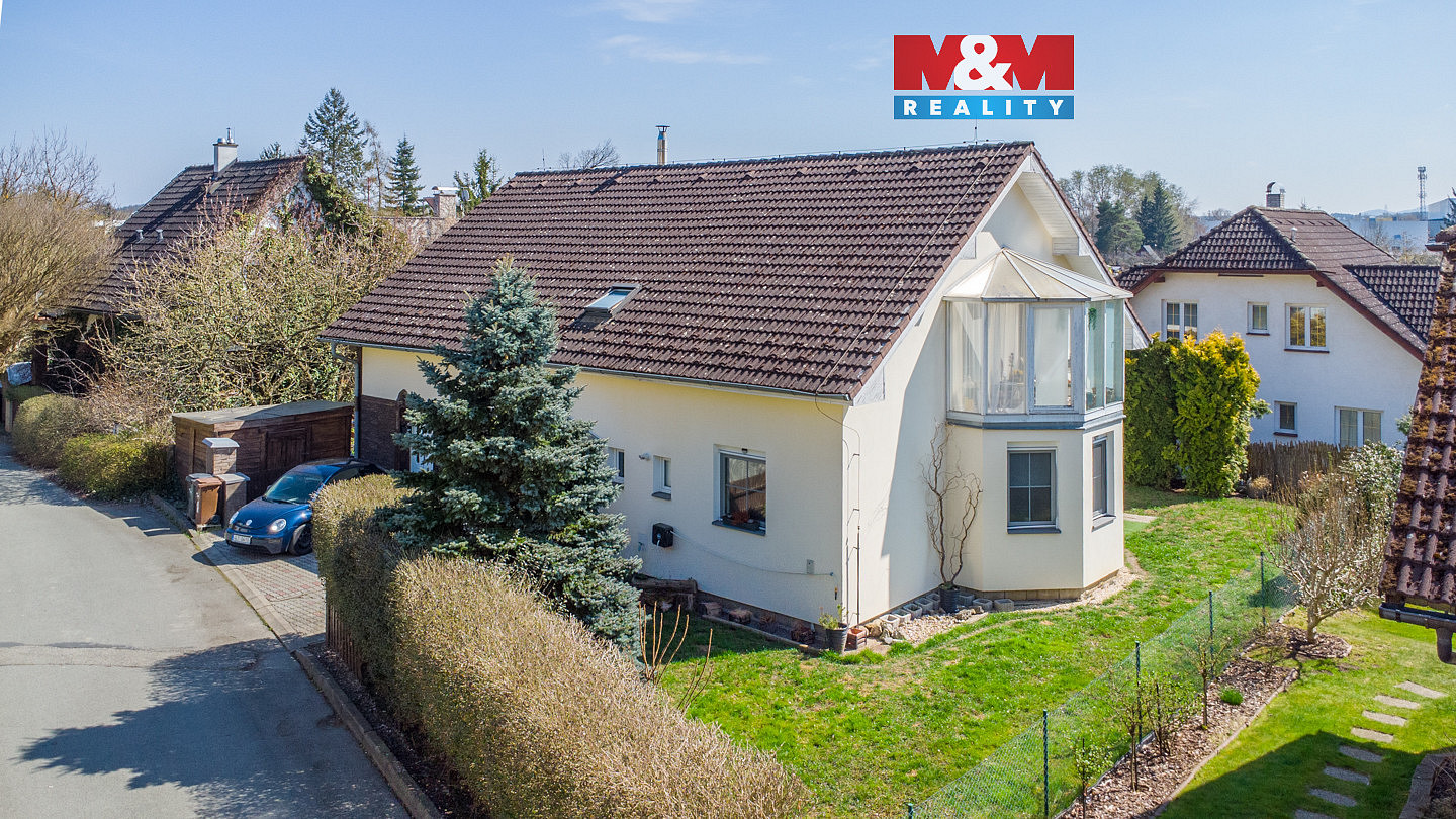 Prodej domu 204 m² s pozemkem 490 m²