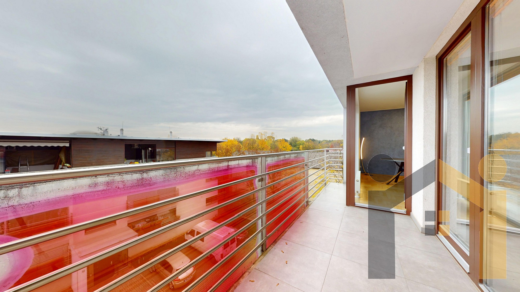 Pronájem bytu 2+kk 53 m² – fotografie 3