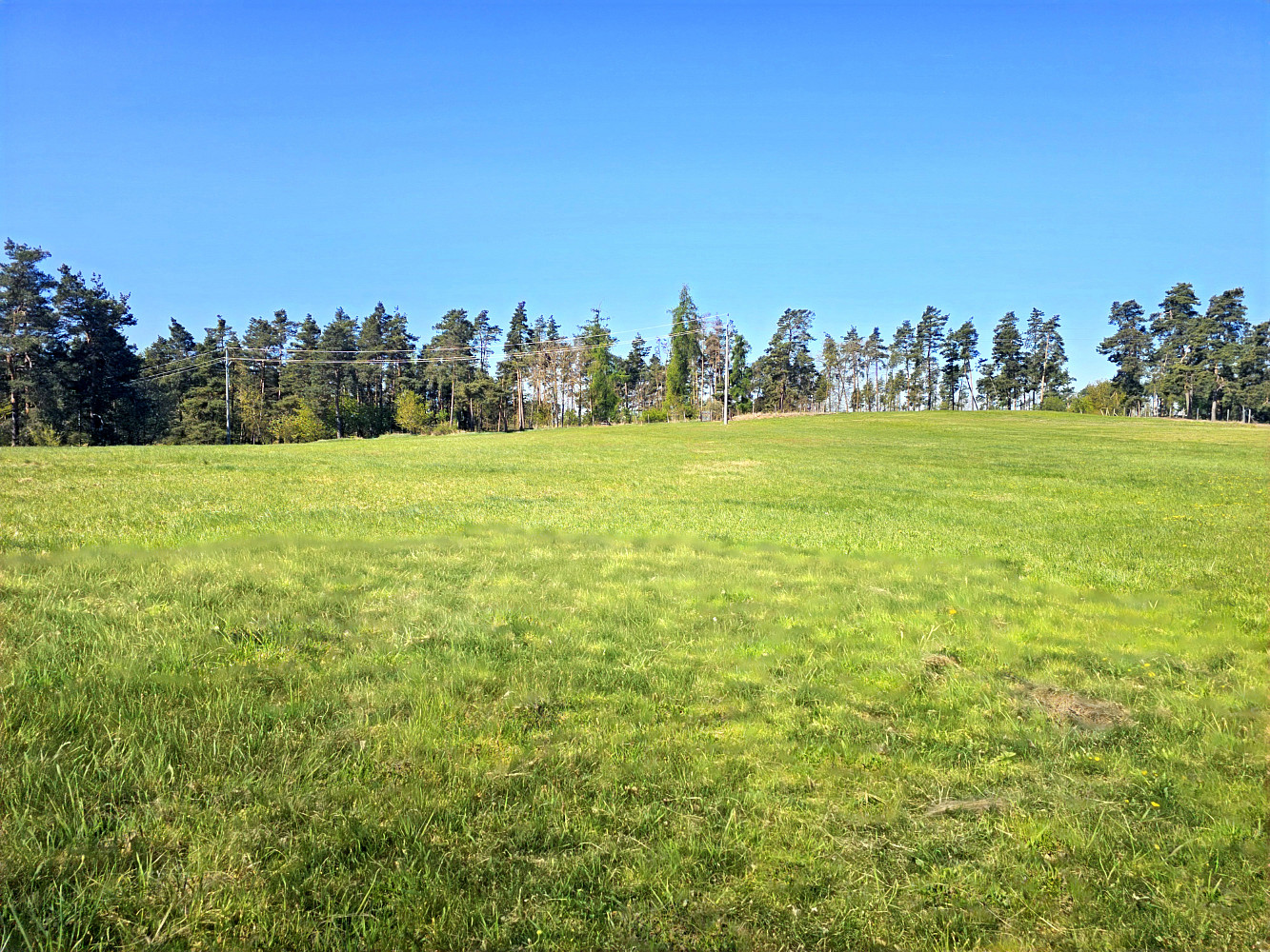 Prodej stavebního pozemku 2 400 m² – fotografie 2