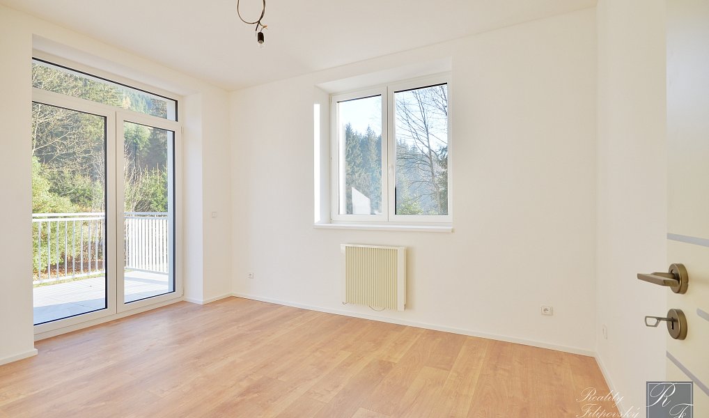 Prodej bytu 2+kk 40 m², Kraslice – náhled fotky 2