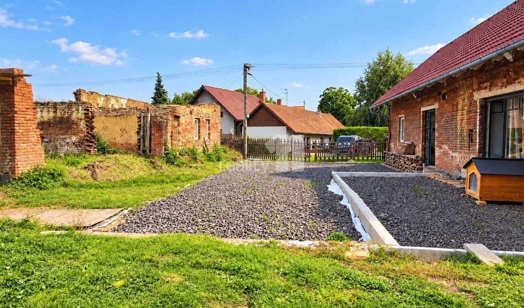 Prodej chaty/chalupy 114 m², Vinary – náhled fotky 6