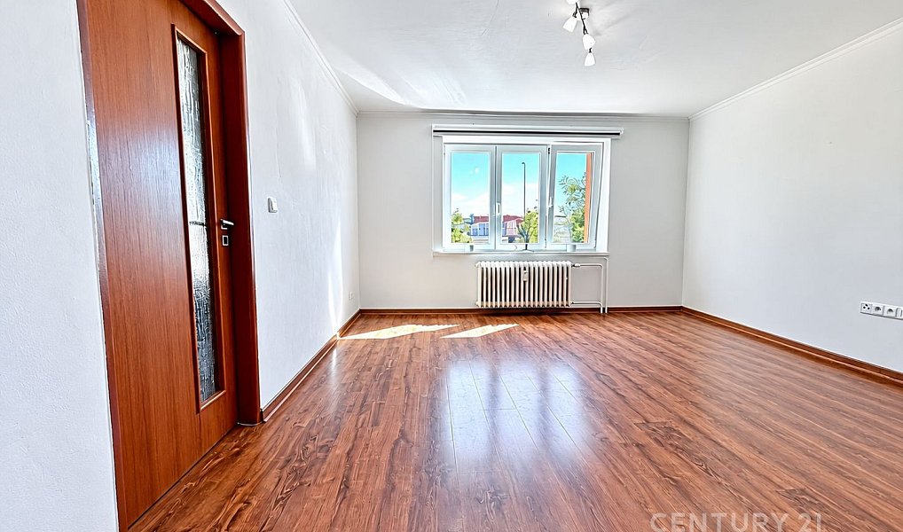 Pronájem bytu 2+1 66 m², Hodonín – náhled fotky 3
