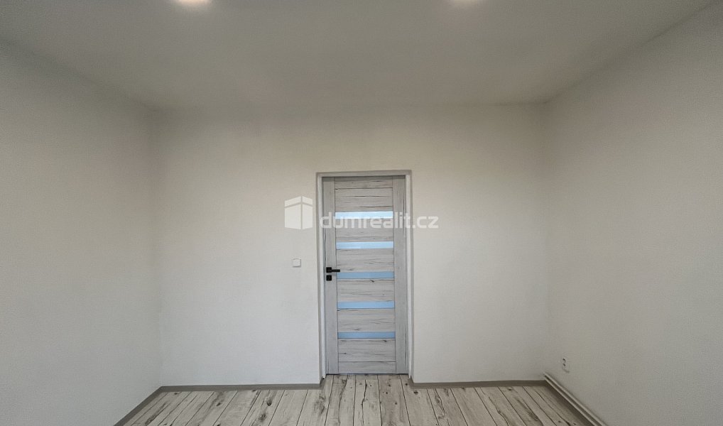 Prodej domu 204 m² s pozemkem 204 m², Modlany – náhled fotky 7