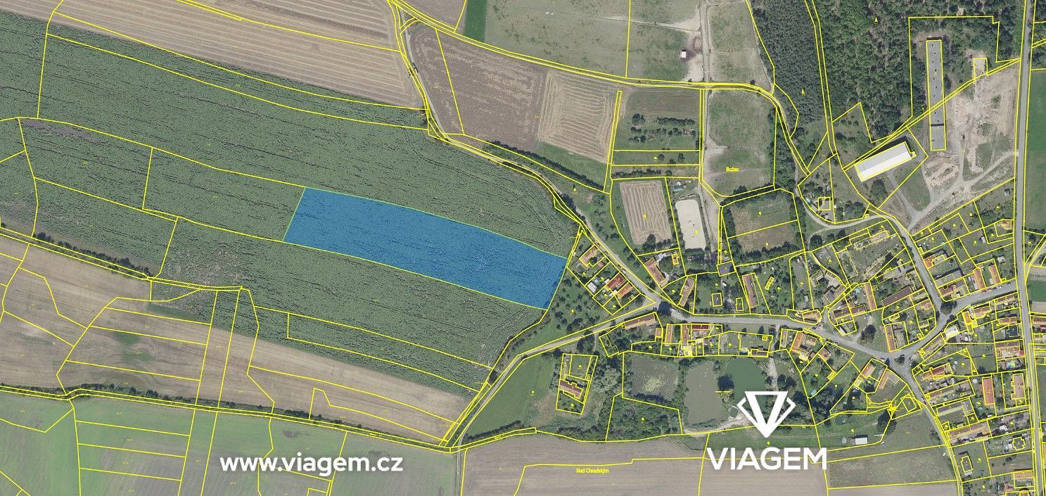 Prodej pole 4 643 m²