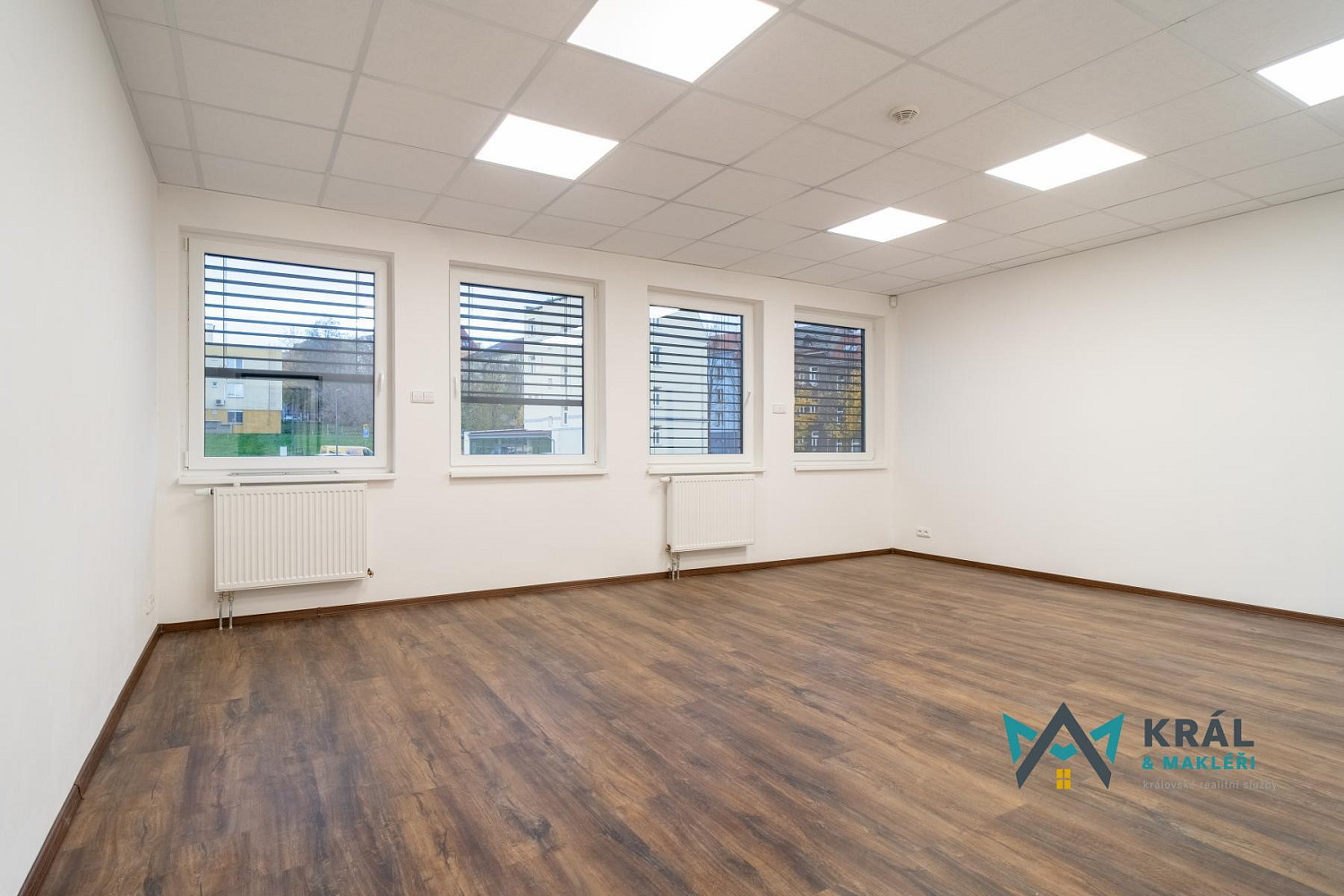 Pronájem kanceláře 28 m² – fotografie 2