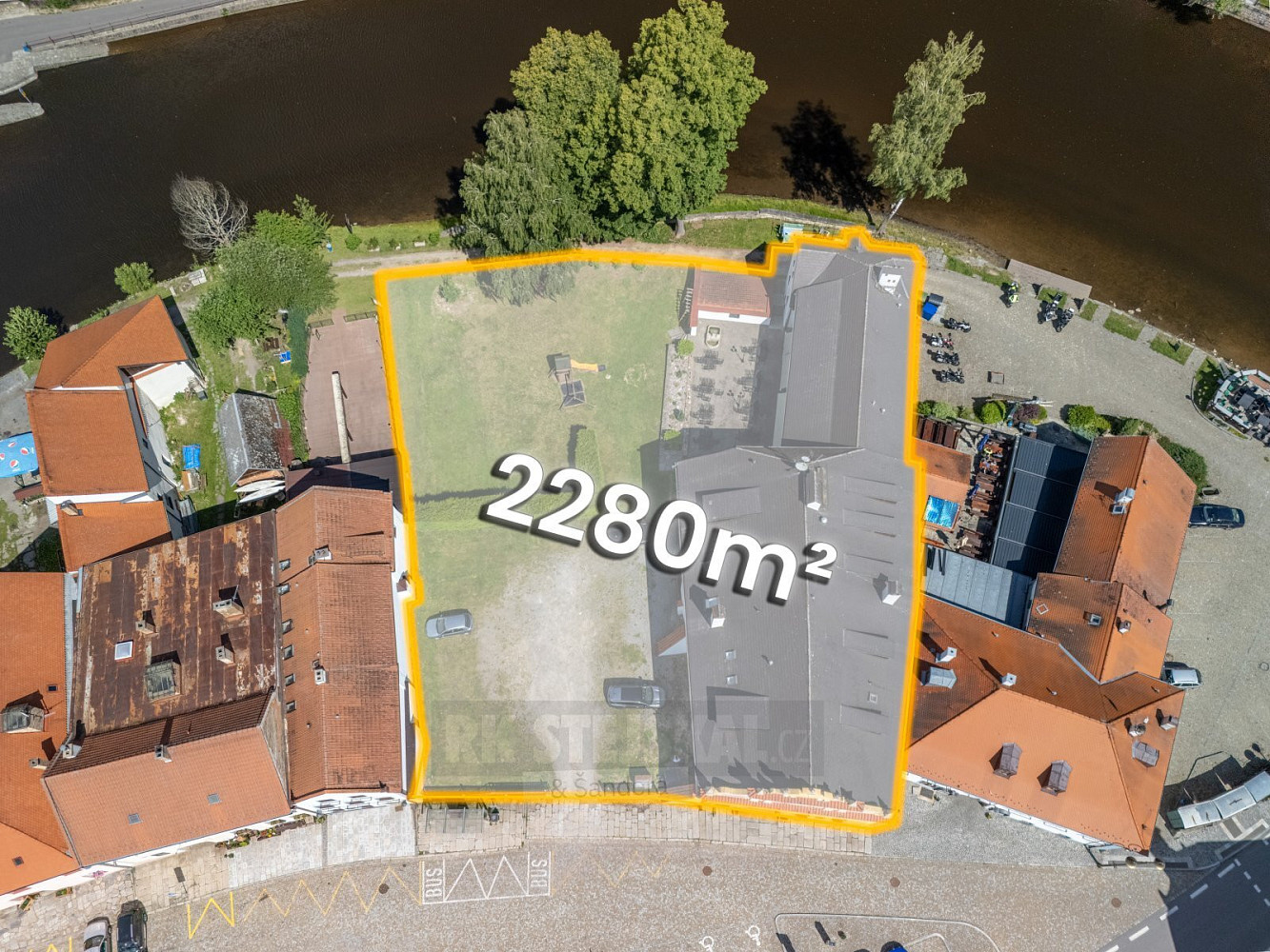 Prodej ubytovacího objektu 1 750 m² – fotografie 2