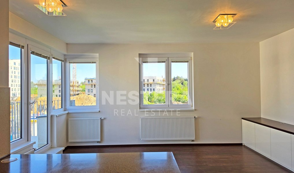 Prodej bytu 3+kk 83 m², Praha – náhled fotky 2
