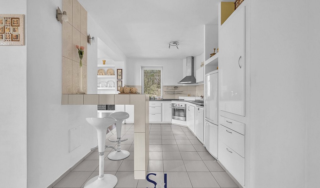 Prodej domu 318 m² s pozemkem 1 117 m², Turnov – náhled fotky 2