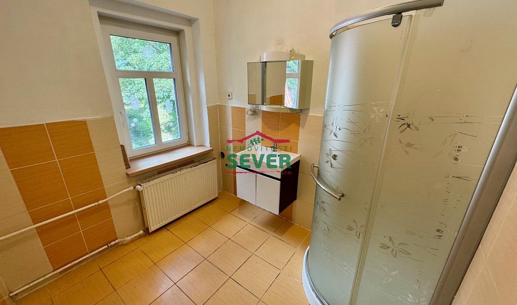Prodej domu 450 m² s pozemkem 162 m², Vejprty – náhled fotky 20