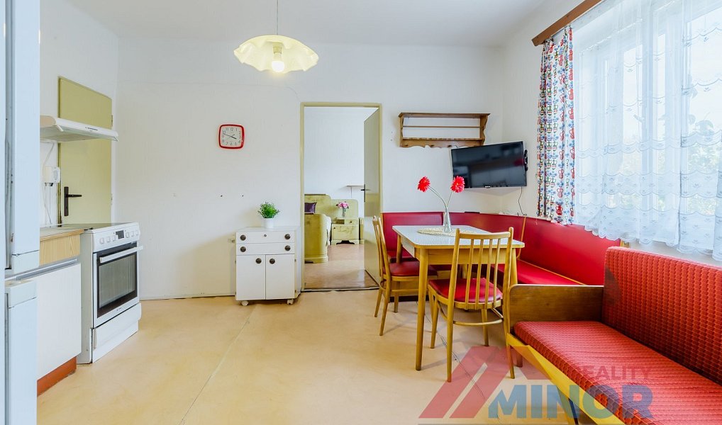 Prodej domu 190 m² s pozemkem 223 m², Řisuty – náhled fotky 2
