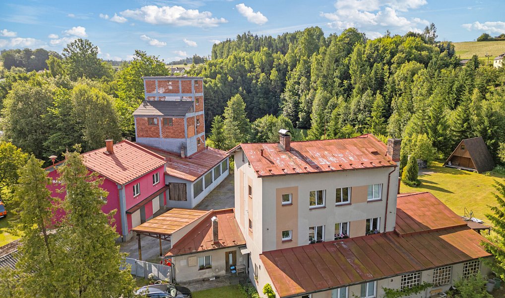 Prodej komerčního objektu (jiného typu) 371 m², Jesenný – náhled fotky 4