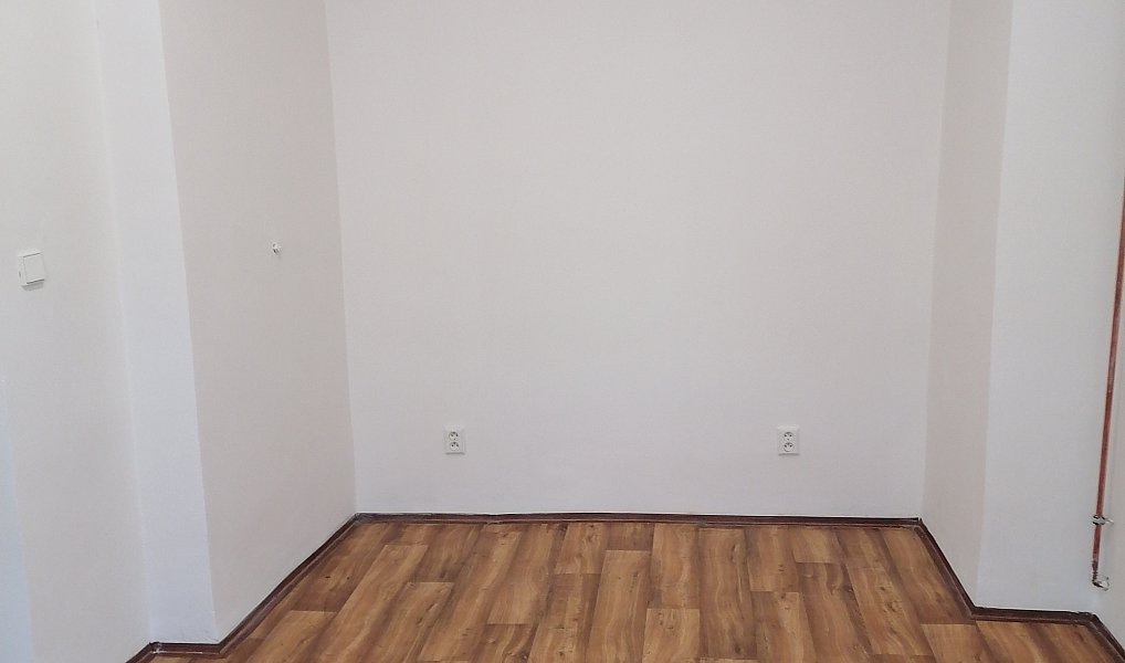 Pronájem kanceláře 41 m², Kladno – náhled fotky 11