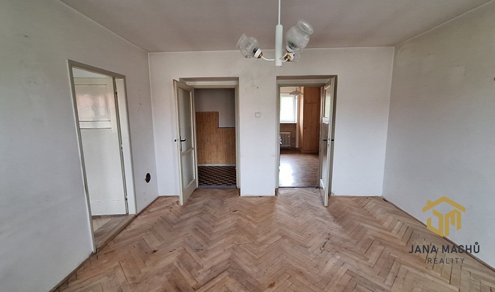 Prodej bytu 3+1 70 m², Hodonín – náhled fotky 2