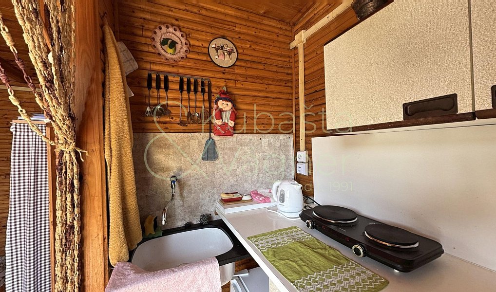 Prodej chaty/chalupy 16 m² s pozemkem 401 m², Chrudim – náhled fotky 8