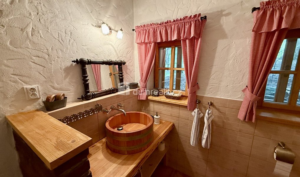 Prodej domu 300 m² s pozemkem 1 292 m², Železná Ruda – náhled fotky 17