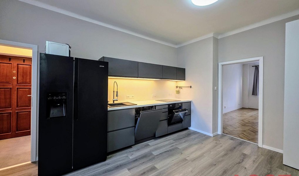 Pronájem bytu 2+kk 49 m², Praha – náhled fotky 2