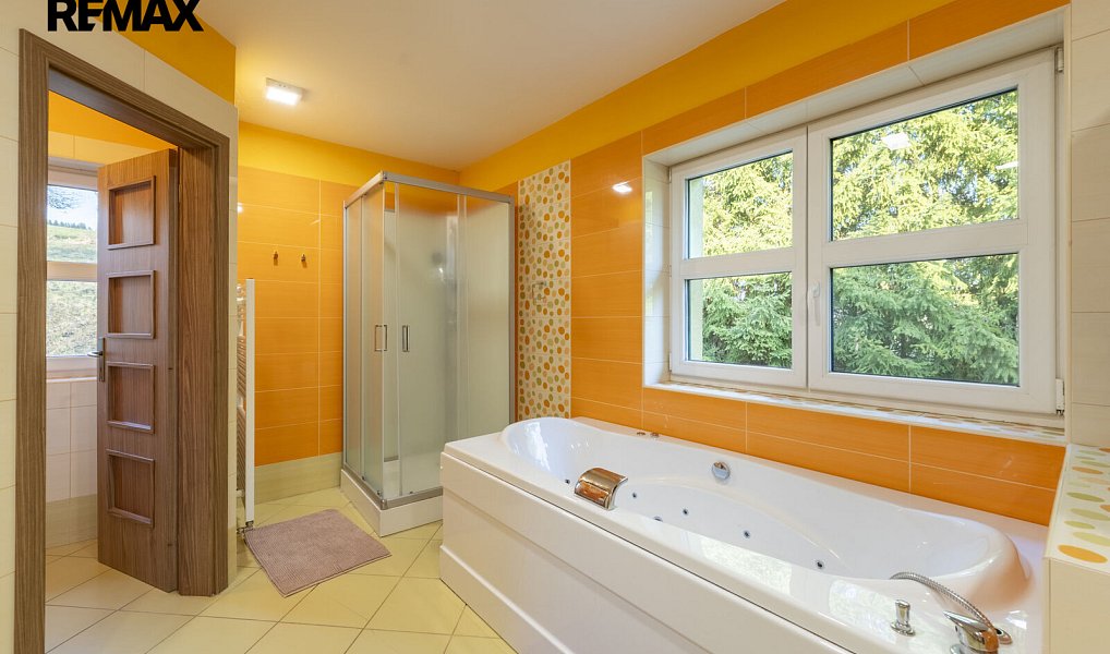 Prodej domu 525 m² s pozemkem 35 000 m², Liptál – náhled fotky 20