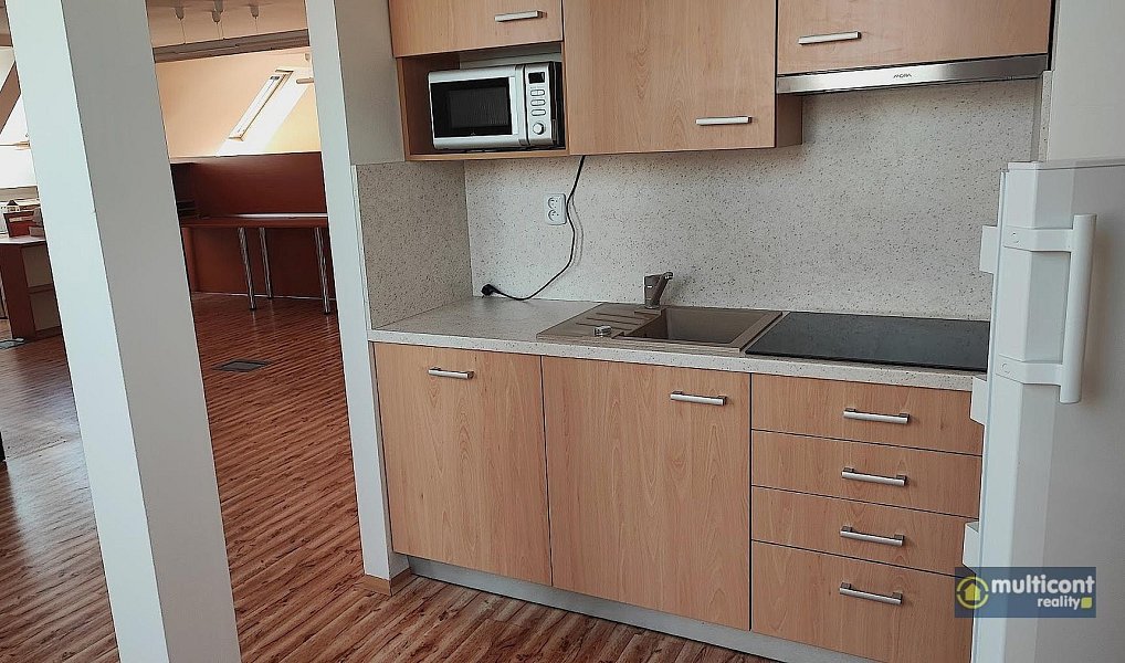 Pronájem kanceláře 118 m², Vyškov – náhled fotky 17