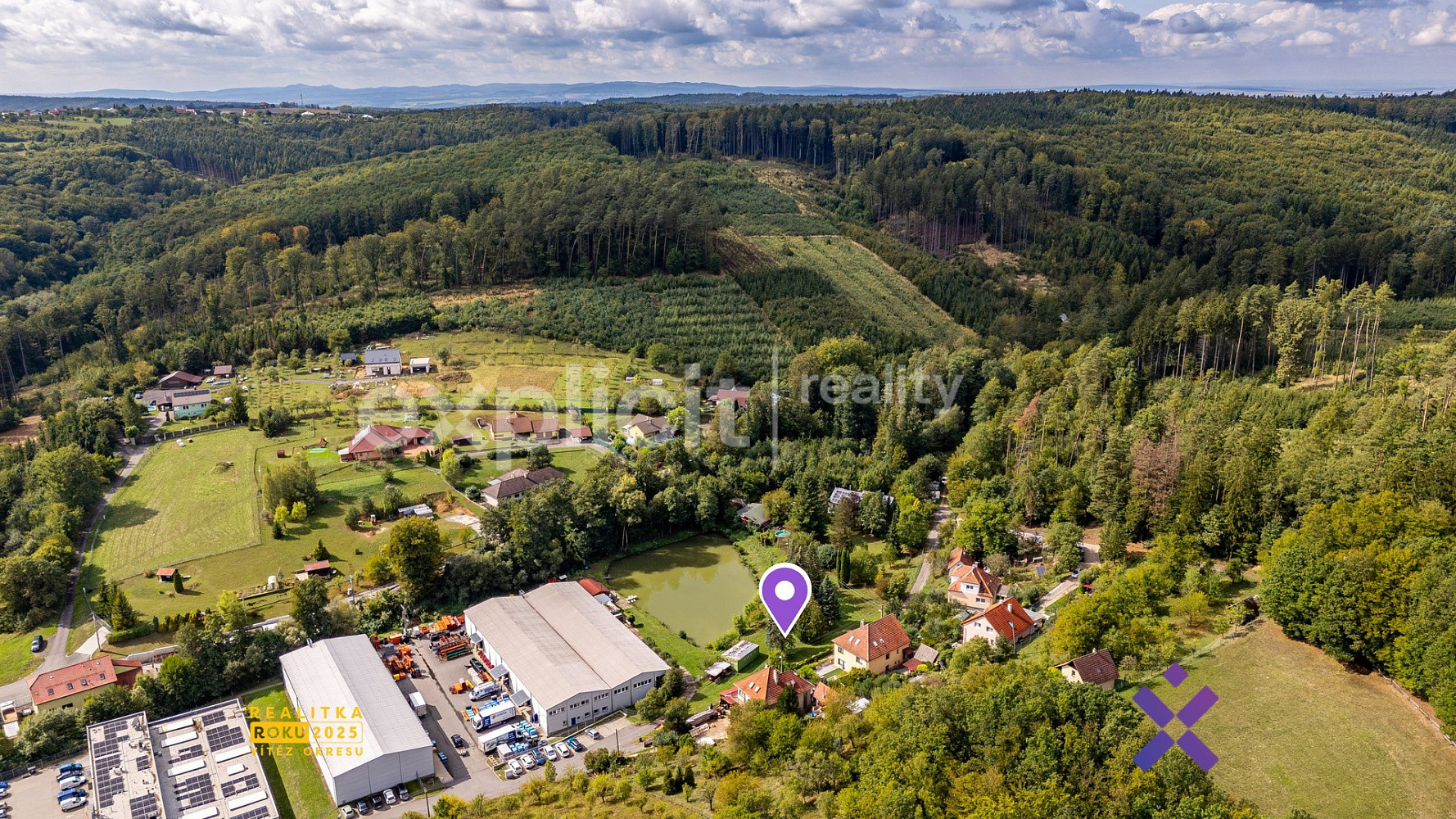 Prodej stavebního pozemku 996 m² – fotografie 5