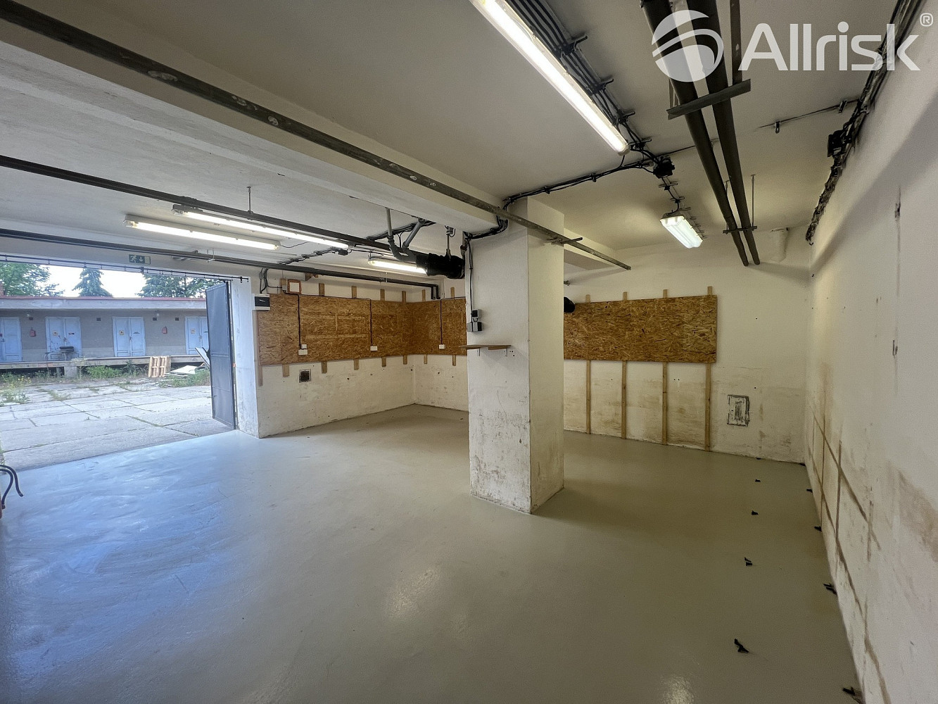 Pronájem skladovacích prostor 56 m²