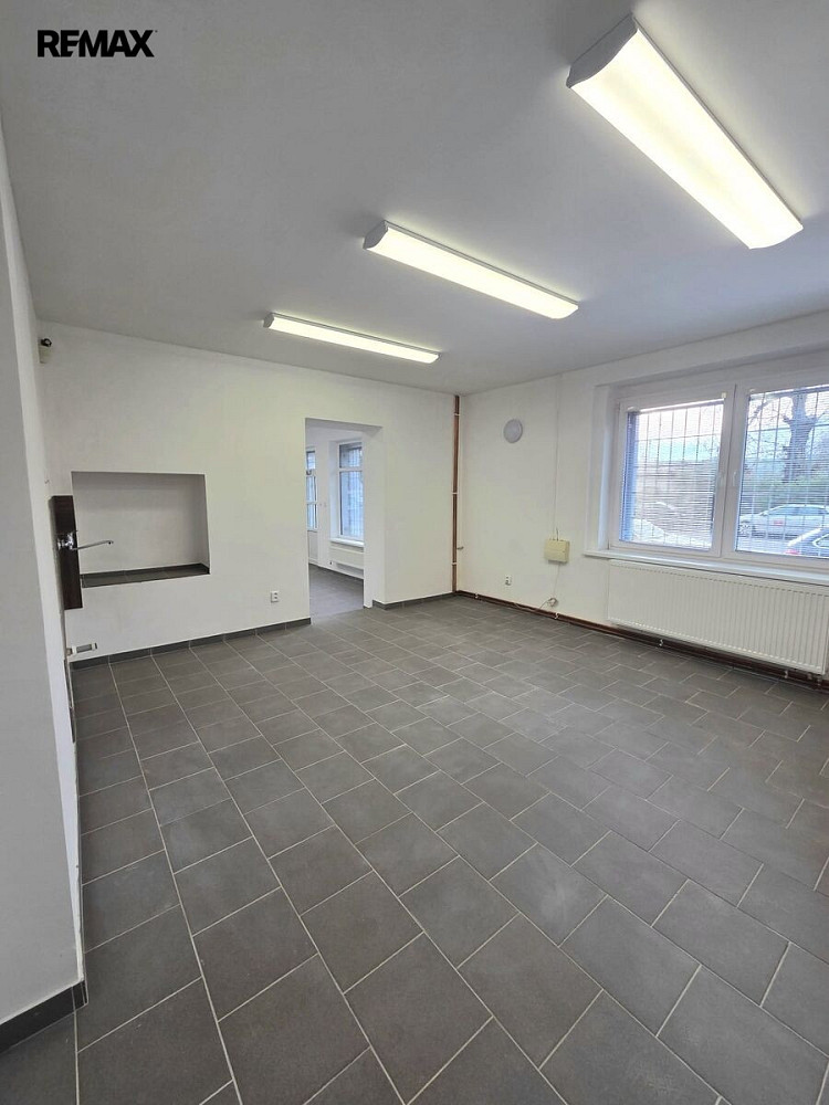 Pronájem obchodních prostor 80 m² – fotografie 5