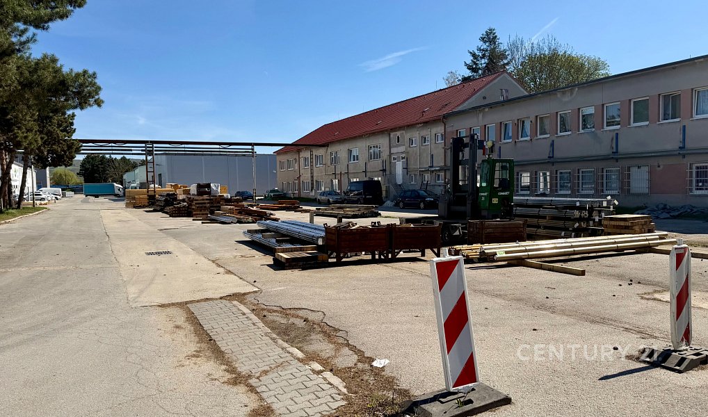 Pronájem výrobních prostor 3 000 m², Ivančice – náhled fotky 17