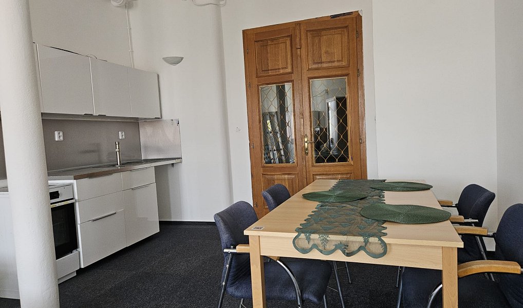 Pronájem bytu 1+kk 60 m², Hranice – náhled fotky 2